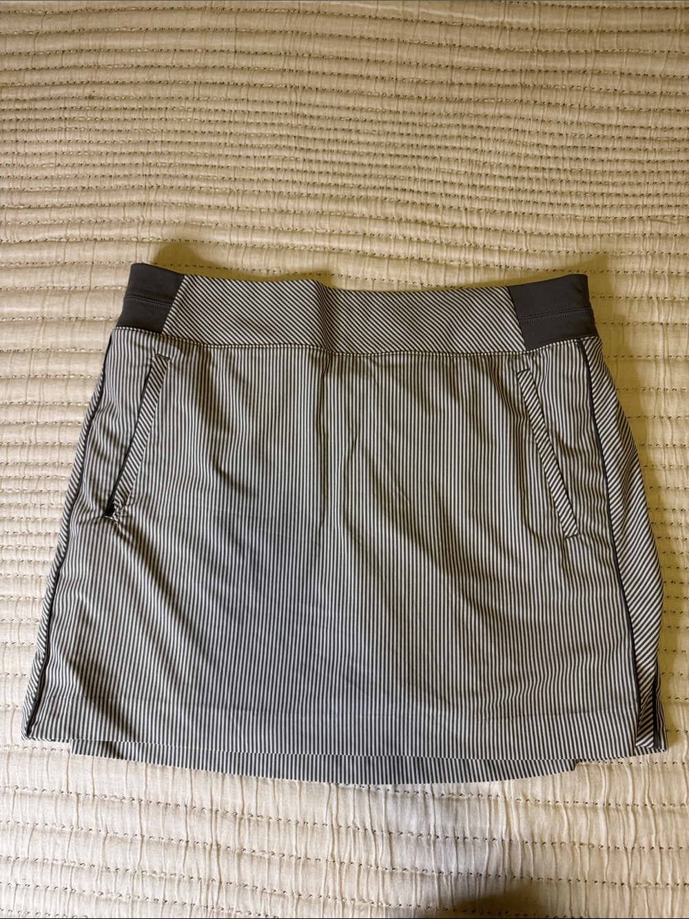 Athleta Black and White Striped Women’s Skort
